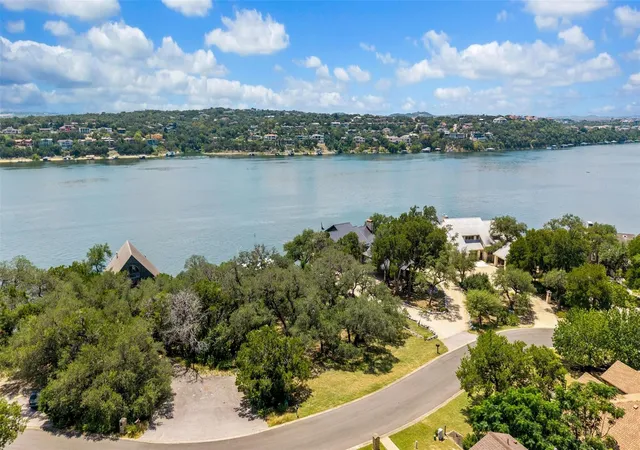 Photo 4 of Land for sale at 18401 Lakepoint Cir, Lago Vista, TX 78645 | MLS# 6133839 | Listing updated on 2026-08-06