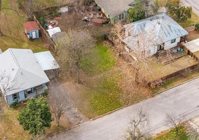 3rd image of 927 W 56Th St, Austin, TX 78751 | MLS# 8521717