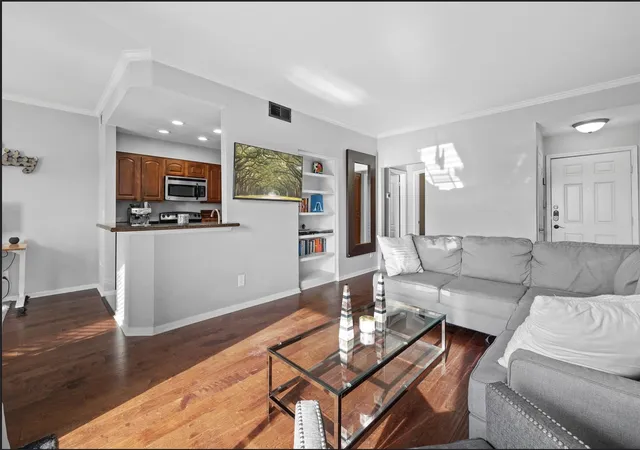 5th image of 6000 Shepherd Mountain Cv #2202, Austin, TX 78730 | MLS# 6762914