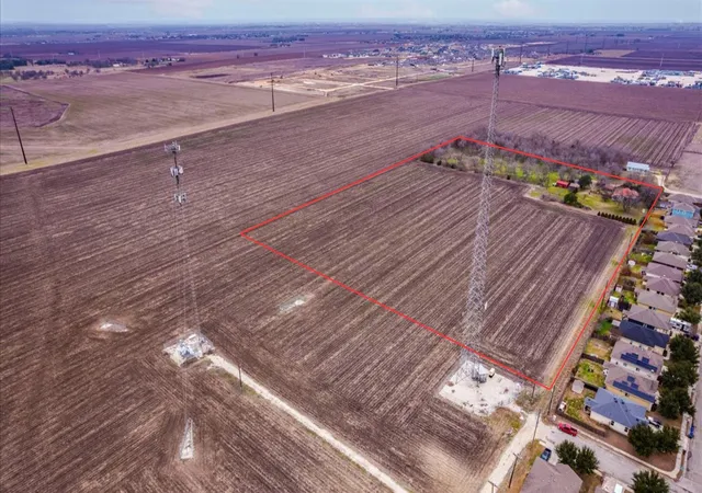 25th image of 530 Continental Dr, Seguin, TX 78155 | MLS# 7785174