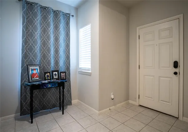 Photo 4 of Single family home for sale at 166 Pelican Bay Cir, Kyle, TX 78640 | MLS# 6156710 | Listing updated on 2026-01-31