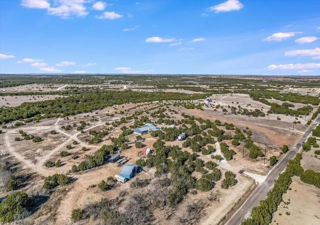Photo 4 of House for sale at 5450 County Rd 202, Lampasas, TX 76550 | MLS# 1407844 | Listing updated on 2026-10-09