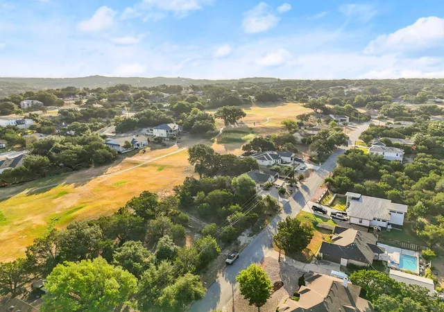 Homes for sale in Lago Vista, TX | 4121 Rockwood Dr, Lago Vista, TX 78645 | MLS# 1314719
