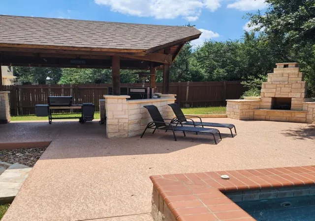 Photo 3 of Single family home for sale at 11710 Uplands Ridge Dr, Bee Cave, TX 78738 | MLS# 7020247 | Listing updated on 2026-08-07