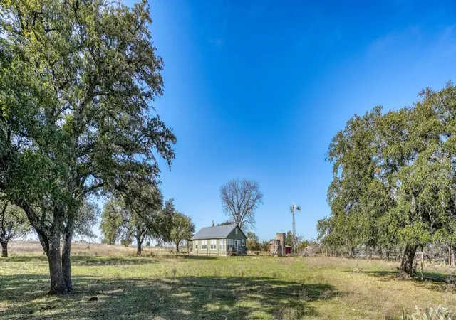 Photo 2 of House for sale at #866 Cr 2806, Lampasas, TX 76550 | MLS# 4159266 | Listing updated on 2026-02-03