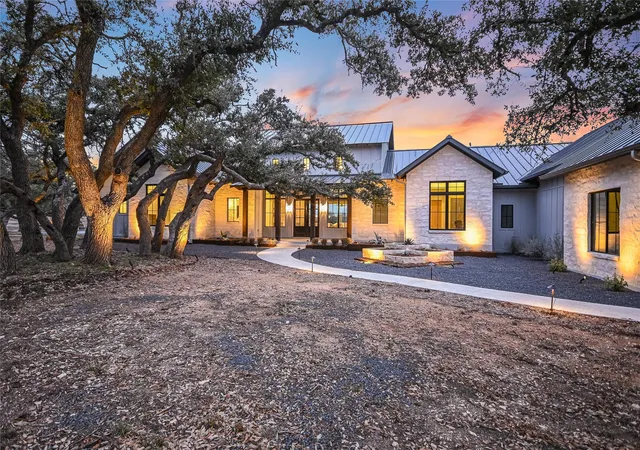 Photo 3 of Single family home for sale at 207 Gwendolyns Trl, Wimberley, TX 78676 | MLS# 1754098 | Listing updated on 2026-09-24