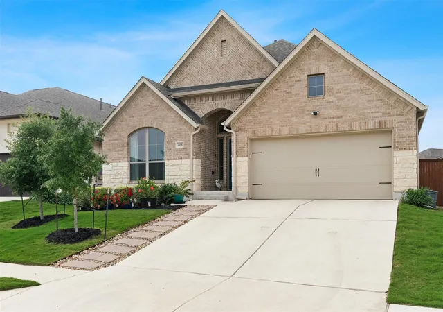 Photo 1 of Sale Pending at 405 Glen Arbor Dr, Liberty Hill, TX 78642 | MLS# 4495375 | Listing updated on 2026-09-12