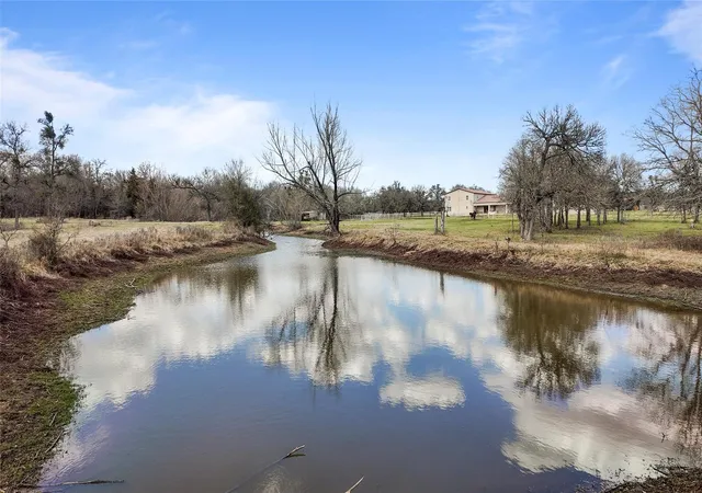 Photo 4 of House for sale at 3640 County Rd 481, Thrall, TX 76578 | MLS# 2550957 | Listing updated on 2026-08-14