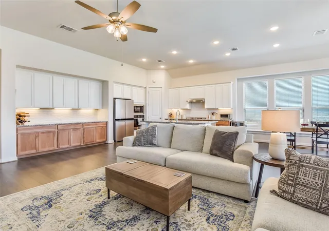4th image of 421 Teakmill Trl, San Marcos, TX 78666 | MLS# 3033740