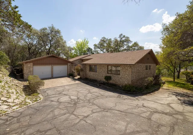 5th image of 10314 W Darleen Dr, Leander, TX 78641 | MLS# 3534455