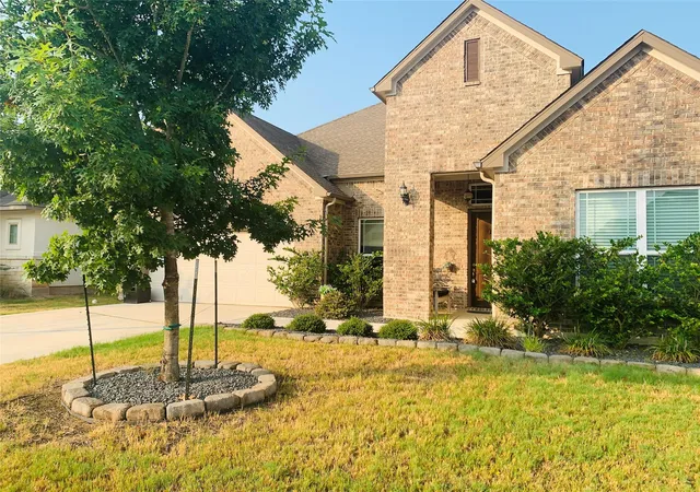 Photo 4 of Single family home for sale at 1335 Gruene Glen St, New Braunfels, TX 78132 | MLS# 4566615 | Listing updated on 2026-09-17