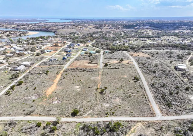 2nd image of 1006 Sandy Harbor Dr, Marble Falls, TX 78657 | MLS# 7568117