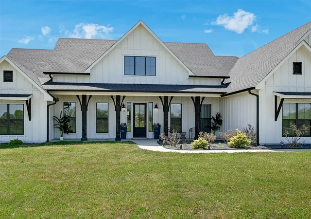 2nd image of 19819 Lockwood Rd, Manor, TX 78653 | MLS# 1086433