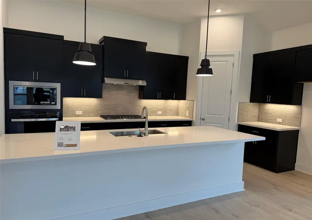 Photo 3 of Single family home for sale at 501 Texas Sky Dr, Georgetown, TX 78628 | MLS# 8168657 | Listing updated on 2026-09-18
