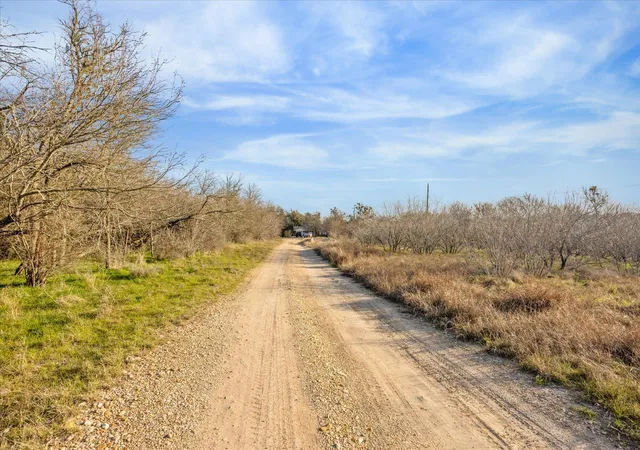 Photo 4 of Single family home for sale at 4975 E Highway 71, Del Valle, TX 78617 | MLS# 4090134 | Listing updated on 2026-09-08