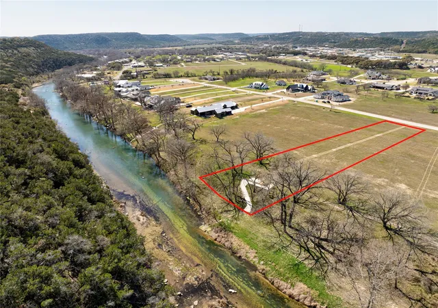 1st image of 865 Bingham Ln, New Braunfels, TX 78132 | MLS# 2416501