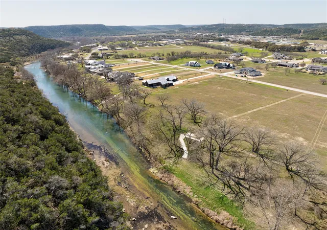 4th image of 865 Bingham Ln, New Braunfels, TX 78132 | MLS# 2416501