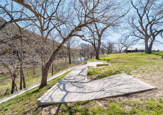 5th image of 865 Bingham Ln, New Braunfels, TX 78132 | MLS# 2416501