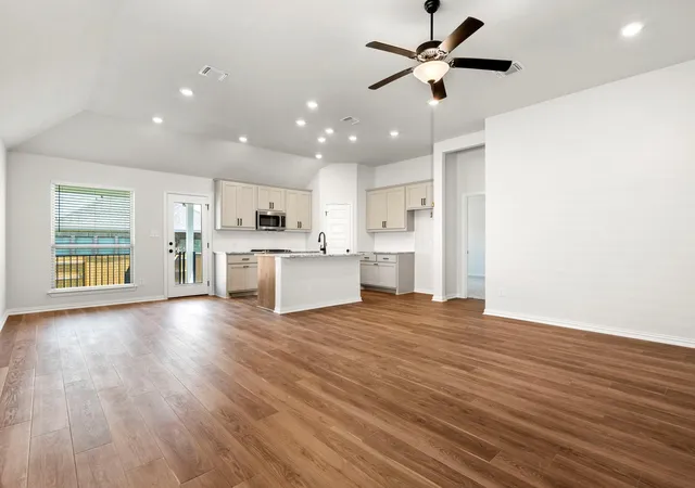 Photo 4 of Single family home for sale at 341 Fawn River Run, Kyle, TX 78640 | MLS# 8719888 | Listing updated on 2026-08-31