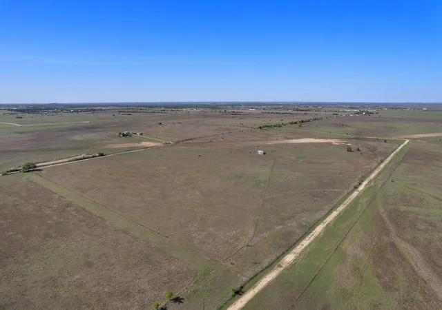 Photo 3 of House for sale at 46248 Acres County Rd 211, Florence, TX 76527 | MLS# 2793557 | Listing updated on 2025-11-21