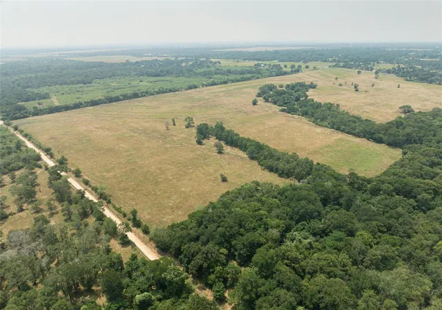 2nd image of 475 County Line Rd, Dale, TX 78616 | MLS# 7406602