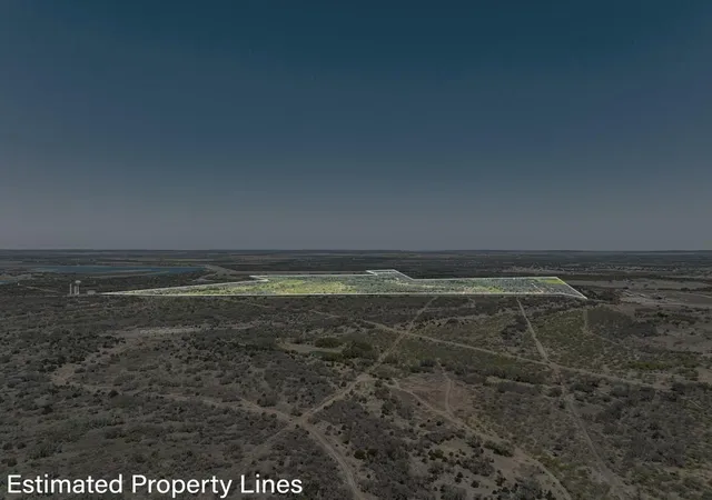 Photo 3 of House for sale at 2050 West 17th St, Brady, TX 76825 | MLS# 3690345 | Listing updated on 2026-01-23
