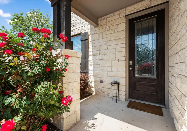 Photo 4 of Single family home for sale at 808 Bonnet Blvd, Georgetown, TX 78628 | MLS# 5603964 | Listing updated on 2026-10-28