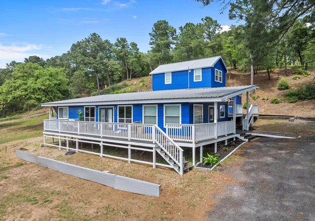 1st image of 129 Valley Spur, Smithville, TX 78957 | MLS# 6922873