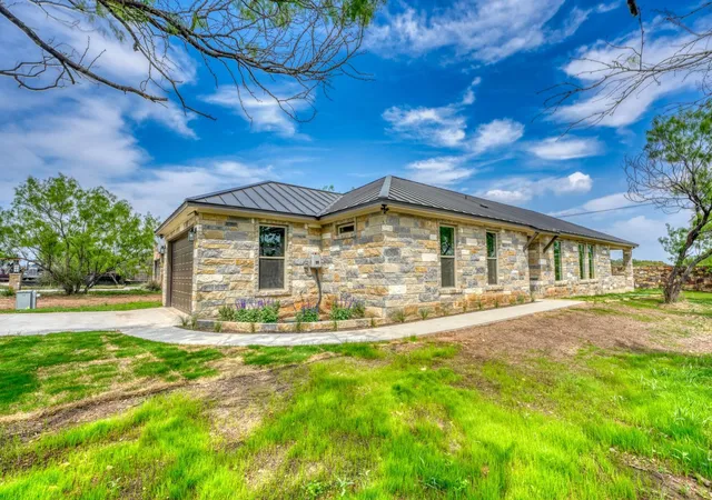 Photo 3 of Sale Pending at 607 Sun Ray, Marble Falls, TX 78657 | MLS# 3767628 | Listing updated on 2025-05-26