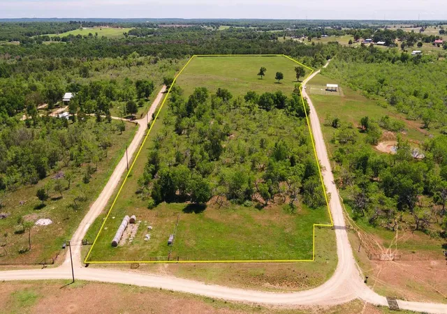 1st image of 674 County Road 309, Rockdale, TX 76567 | MLS# 2776308