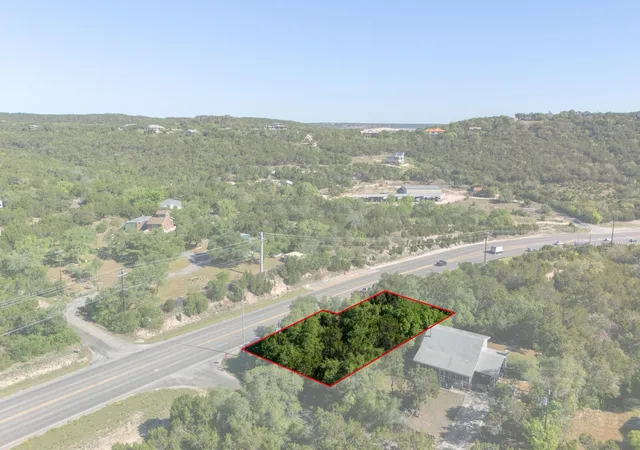 1st image of 18506 E Lakeview Dr, Jonestown, TX 78645 | MLS# 3528232