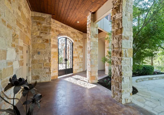 3rd image of 304 Hi Ridge, Horseshoe Bay, TX 78657 | MLS# 1058213