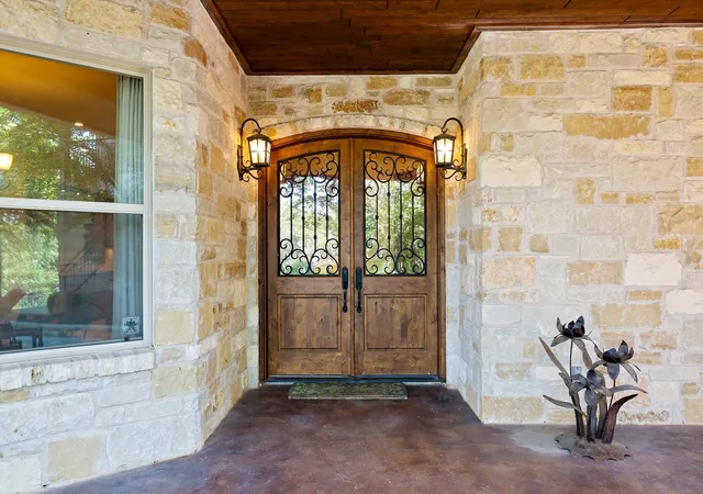 4th image of 304 Hi Ridge, Horseshoe Bay, TX 78657 | MLS# 1058213