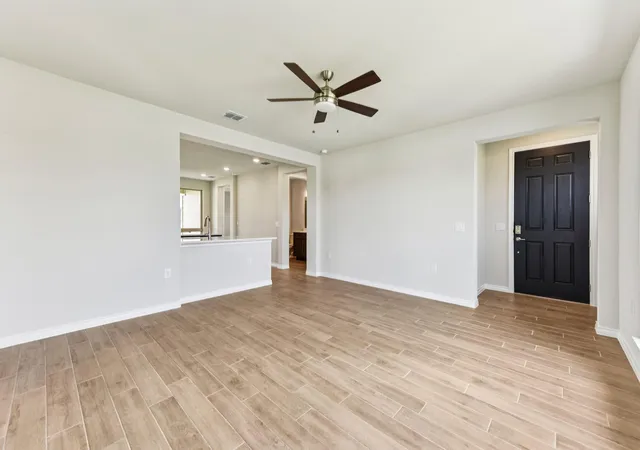 3rd image of 133 Antoinette Wy, San Marcos, TX 78666