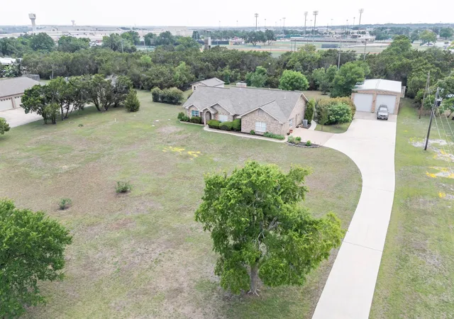 Photo 4 of Single family home for sale at 221 Breakaway Rd, Cedar Park, TX 78613 | MLS# 9096008 | Listing updated on 2026-10-09