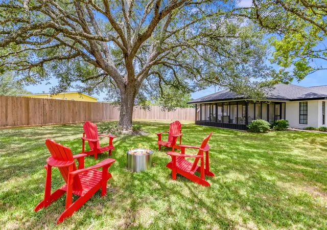 Homes for sale in Round Top, TX | 6569 Cutoff Rd, Round Top, TX 78940 | MLS# 4525701