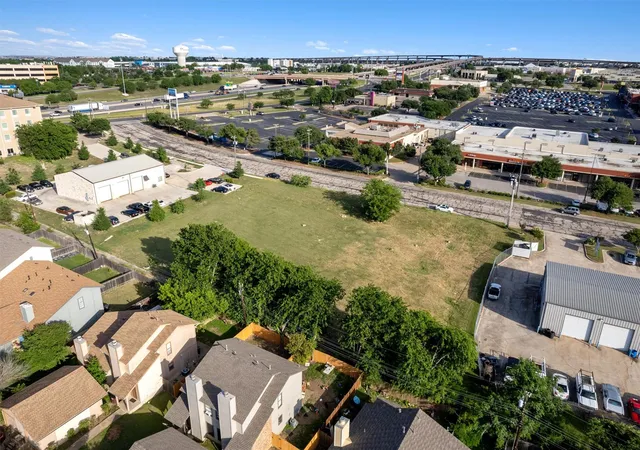 21st image of 330 Old West Dr, Round Rock, TX 78681 | MLS# 2570944
