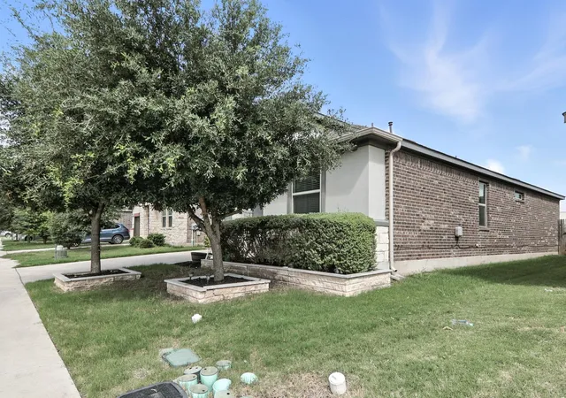 Photo 2 of Single family home for sale at 341 Coba St, Leander, TX 78641 | MLS# 2578008 | Listing updated on 2026-10-08