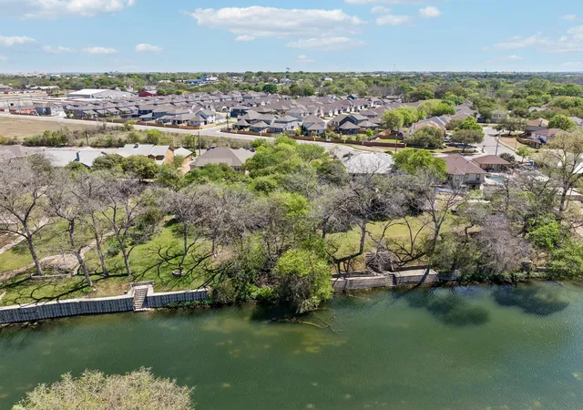 2nd image of 1049 River Ter, New Braunfels, TX 78130 | MLS# 7673091