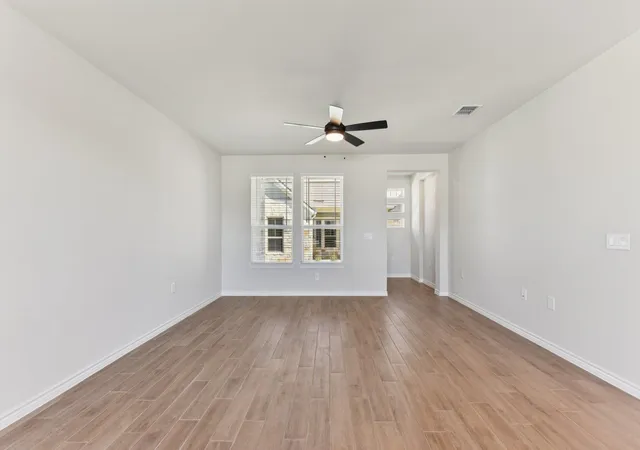 4th image of 153 Antoinette Wy, San Marcos, TX 78666