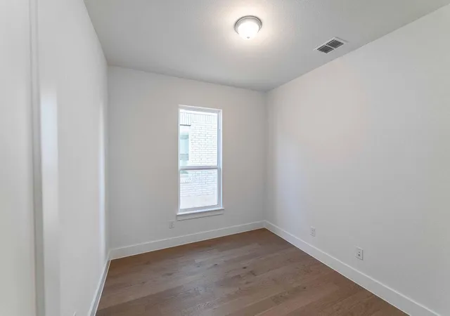 2nd image of 200 Hollister Dr, Liberty Hill, TX 78642 | MLS# 1705048