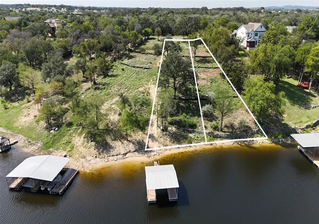 2nd image of 1015 1017 Lake Shore Lot 72&73 Dr, Spicewood, TX 78669 | MLS# 2017192