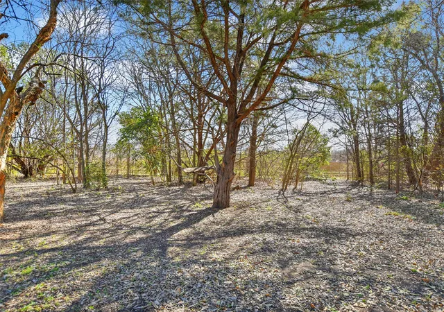 Photo 1 of Land for sale at 000 Lott Ave, Austin, TX 78721 | MLS# 4613770 | Listing updated on 2026-04-14