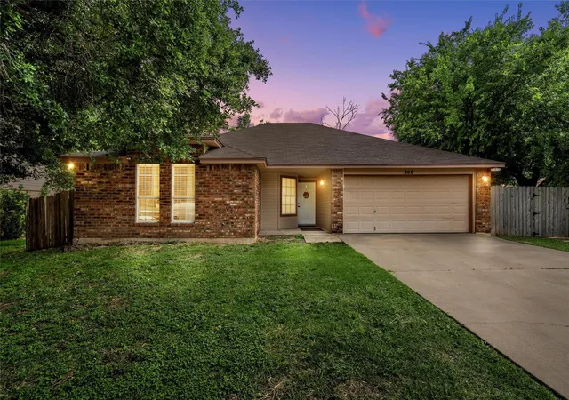 Photo 1 of Single family home for sale at 306 Southbrook Dr, Killeen, TX 76542 | MLS# 5856597 | Listing updated on 2025-06-02