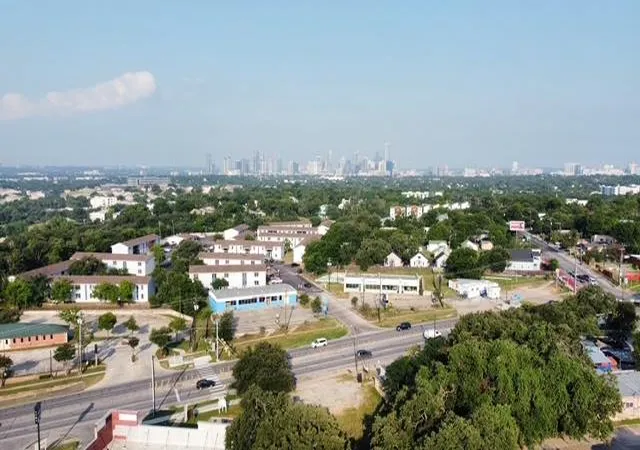 1st image of 1195 Ridge Dr, Austin, TX 78721 | MLS# 2475787