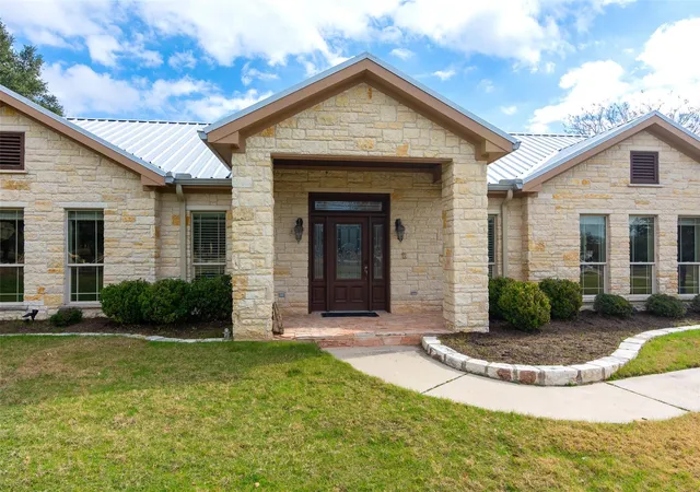 2nd image of 1367 Indian Pass, Salado, TX 76571 | MLS# 4989405