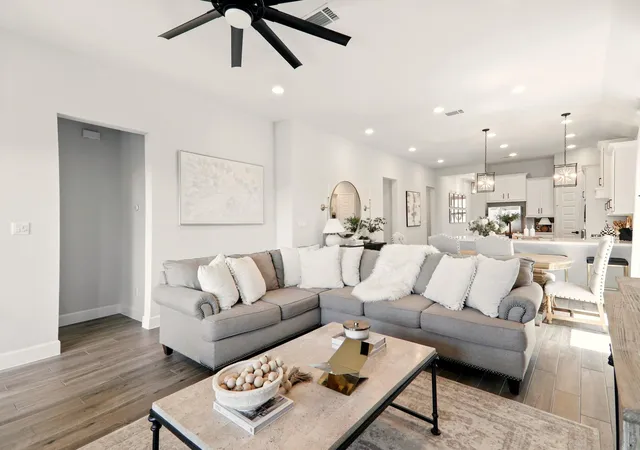 3rd image of 112 Rosemary Ct, Bastrop, TX 78602 | MLS# 9984521