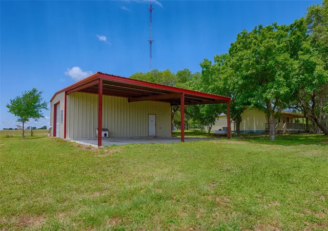 2nd image of 3814 Maeker Rd, Flatonia, TX 78941 | MLS# 1424837