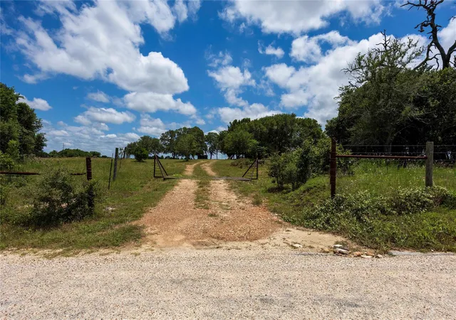 29th image of 3814 Maeker Rd, Flatonia, TX 78941 | MLS# 1424837
