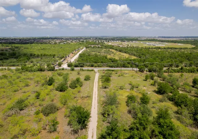 2nd image of 474 Heidenreich Ln, Kyle, TX 78640 | MLS# 7390736